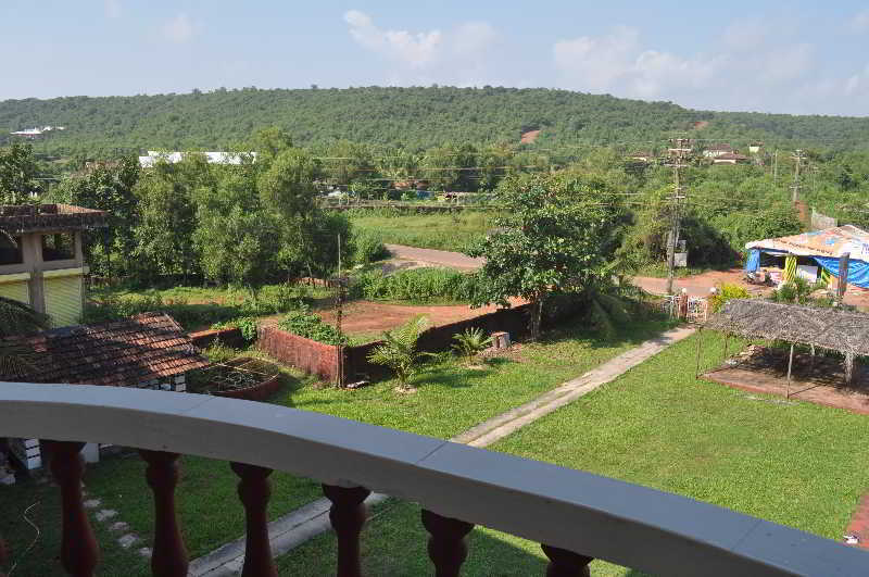 Oasis Beach Resort Гоа Экстерьер фото